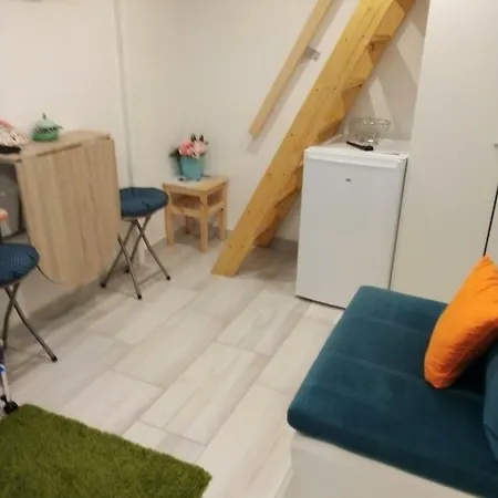 Kalvin Ter Apartment *